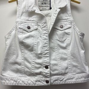 Jean Vest